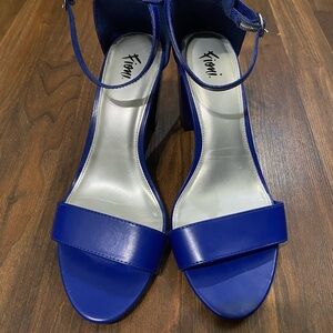 Women's Blue Heels